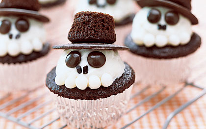 skeleton halloween cakes